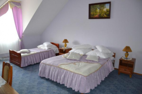  Kruiz Motel  Холмок